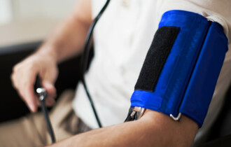 InUse_AG1-20_man-cuff-detail