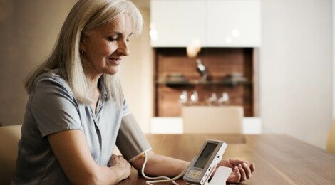 InUse_A6PC_woman-measurement-4